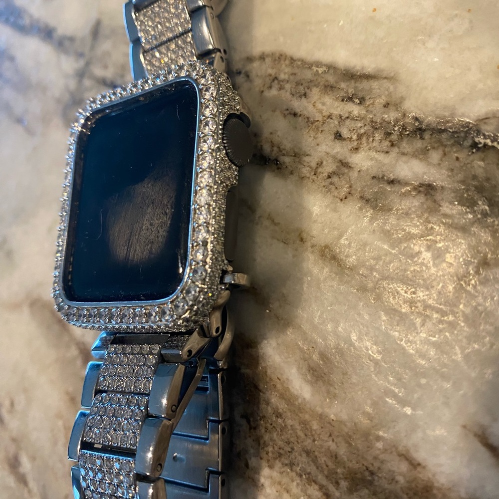 Apple Watch with lab diamonds band - Picture 4 of 7